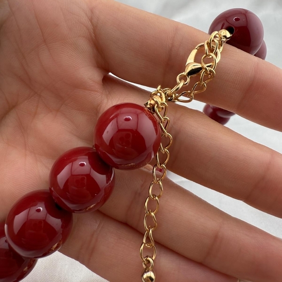 Zara Elegant Gold and Red Beaded Necklace - Picture 6 of 7